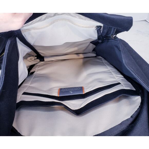 BELLROY (?) Melbourne Backpack Black Laptop Commuter Magnetic Flap - Picture 6 of 12